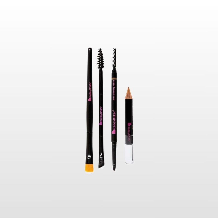 Kit d'essentiels quotidiens avec crayon définissant les sourcils